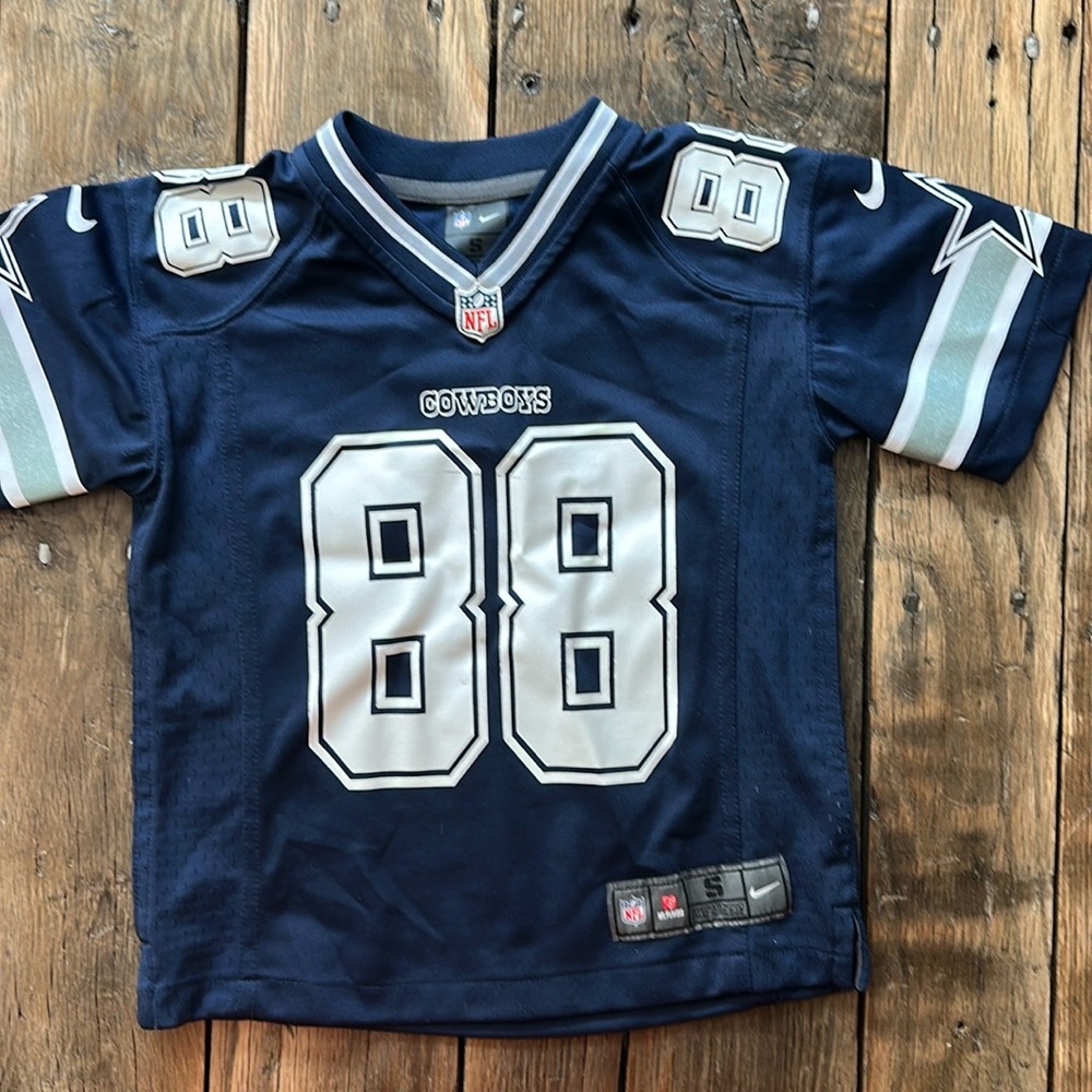Kids Cowboys jersey. Size small
